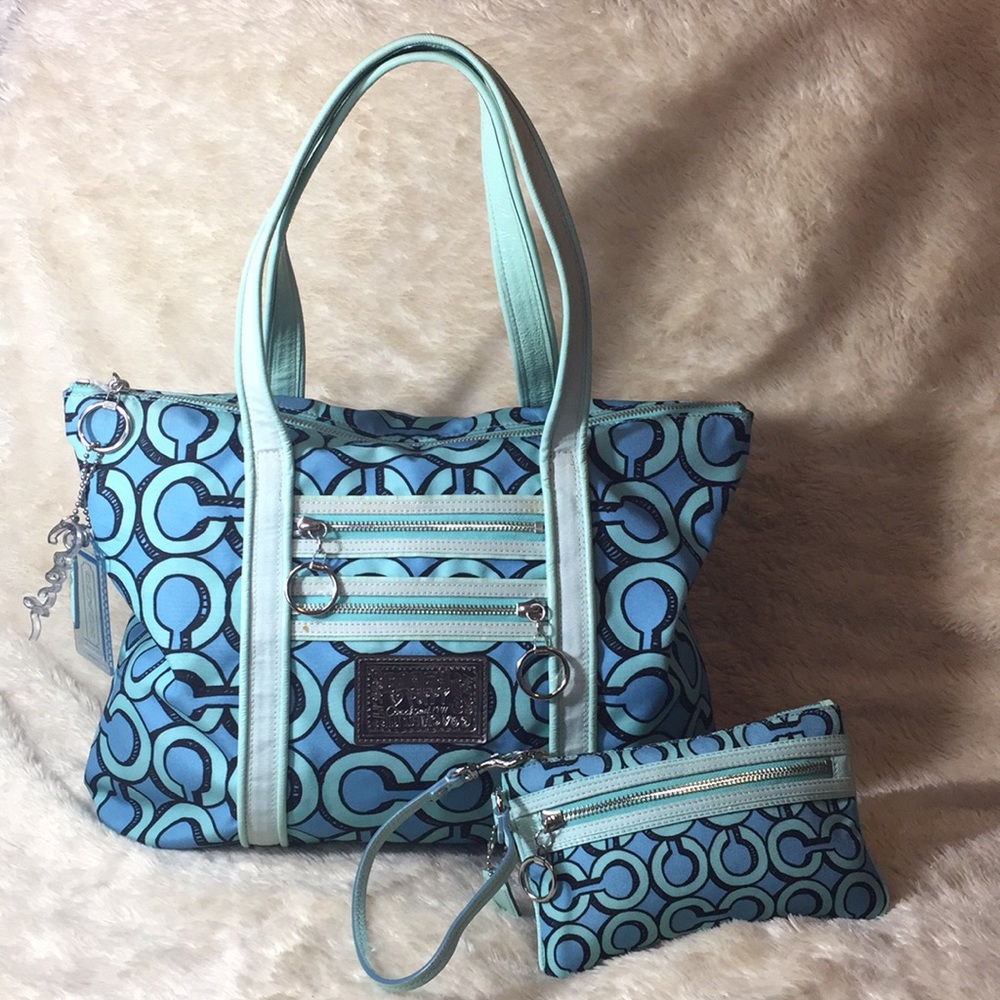 Coach 2 pc poppy 3rd Op Art Glam Tote w/ wristlet